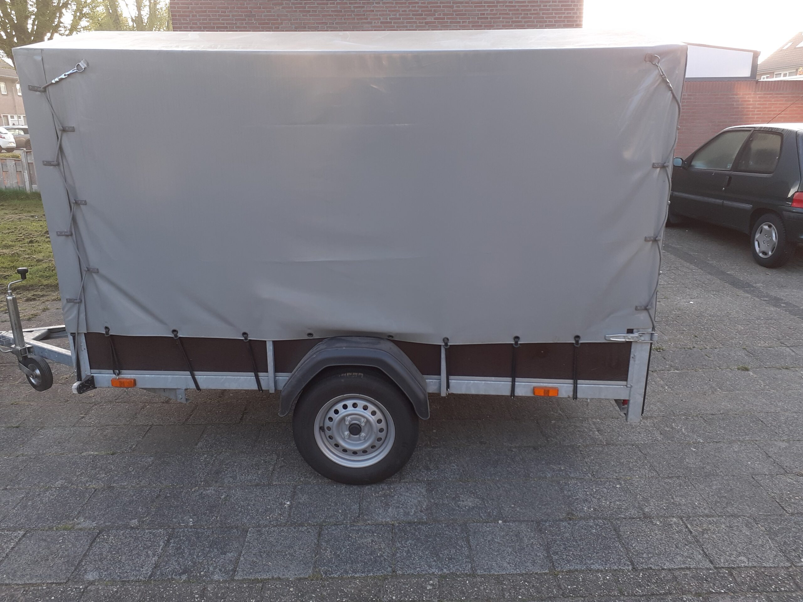 Aanhanger met zeil kg TrailerOUTLET